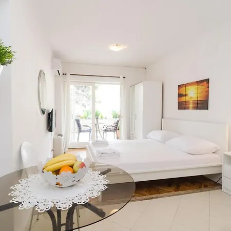 بيت ضيافة House Ariva