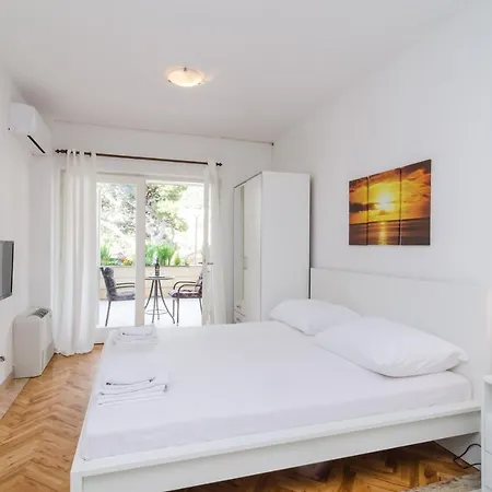 Pensjonat House Ariva 3*