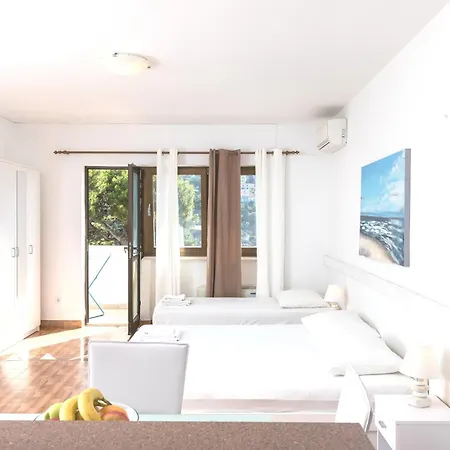 Pensión House Ariva 3*