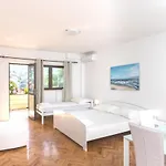 House Ariva