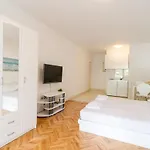 Vendégház House Ariva