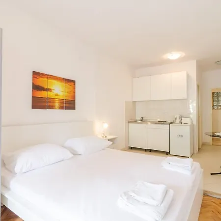 House Ariva 3*