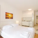 House Ariva 3*