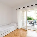House Ariva Pensión
