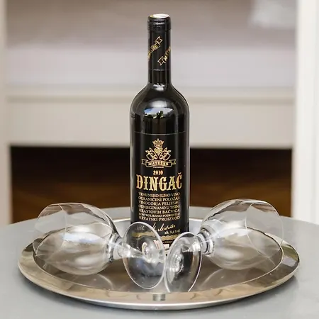 Gostinjska kuća House Ariva 3*